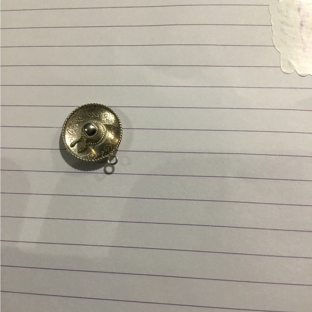 Silver Circular Pin Back - Picture 4 of 8